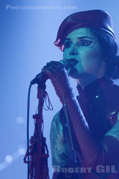 IAMX - 2018-03-05 - PARIS - La Machine (du Moulin Rouge) - 